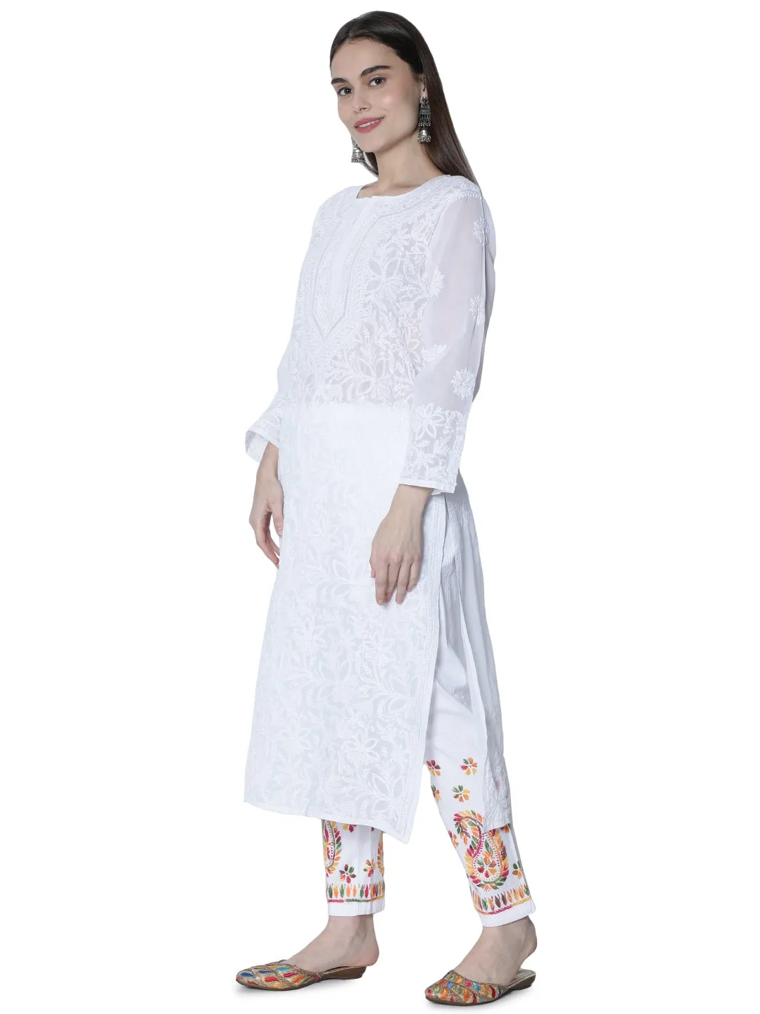 Embroidered White Lucknowi Chikan Kurti