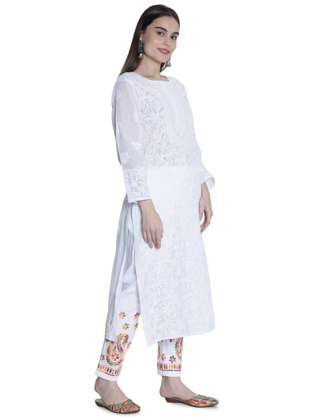 Embroidered White Lucknowi Chikan Kurti