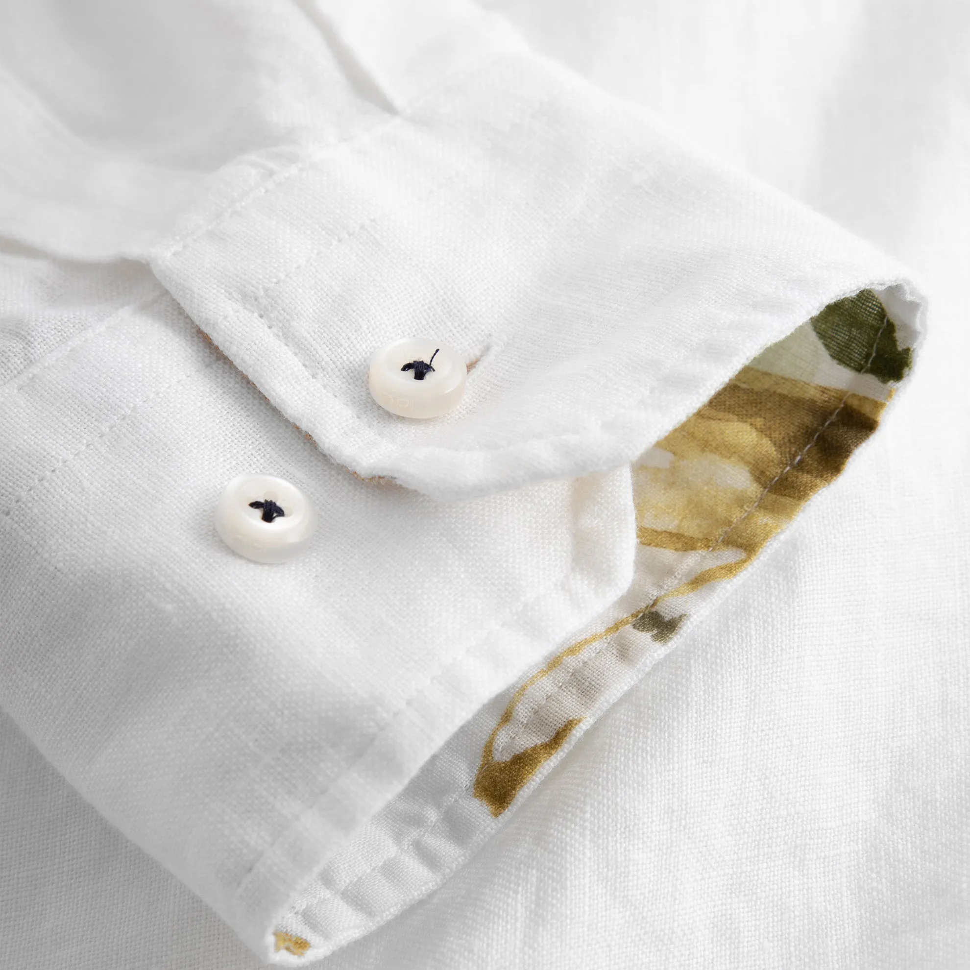 Pai Slim Fit Long Sleeve Linen Shirt / White