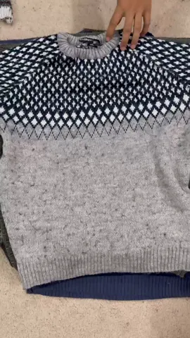 #VV297 Printed Y2K Sweaters Mix Brands 10 PCs